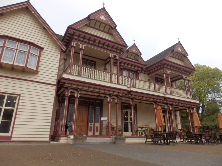 リッカートンブッシュテラス