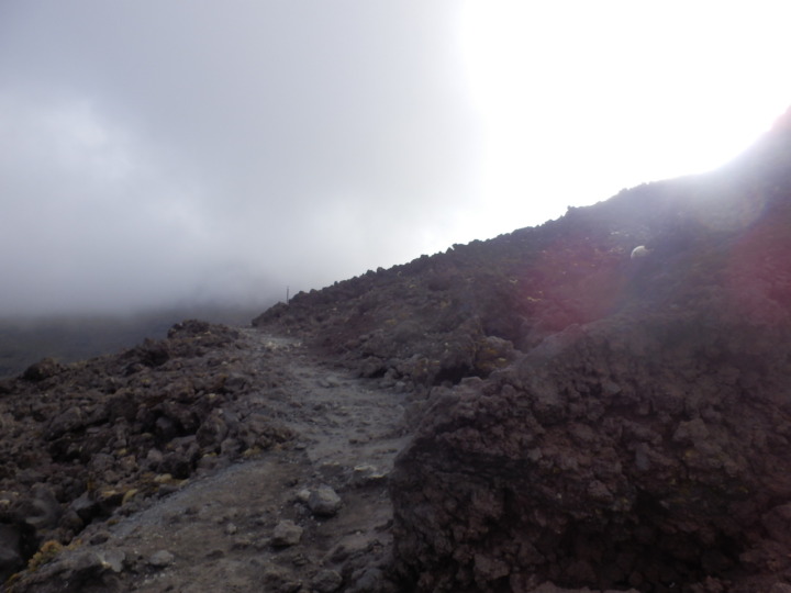 トンガリロ-山-上り2