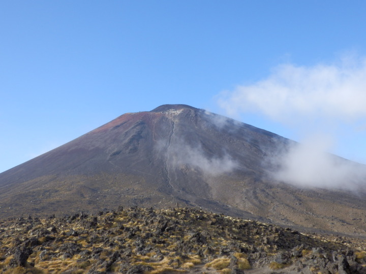 トンガリロ山-ナウルホエ山